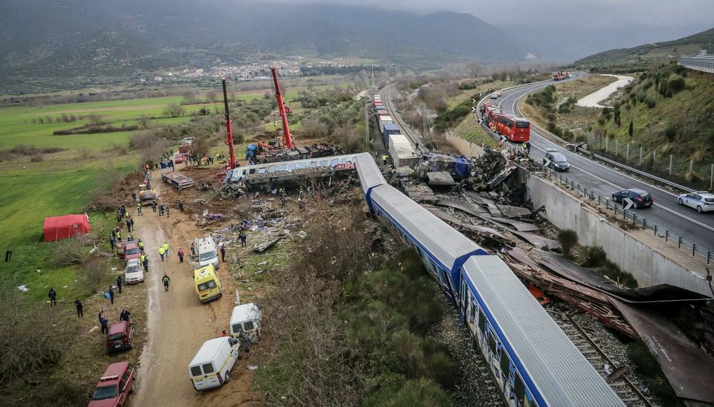 Τέμπη: Υπό την επήρεια αλκοόλ ο σταθμάρχης; Τι αναφέρει δικηγόρος θύματος