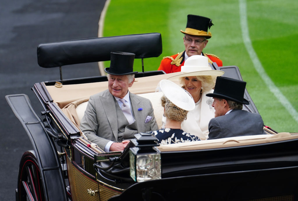 Royal Ascot: Τι φόρεσαν οι κυρίες των βασιλικών οικογενειών