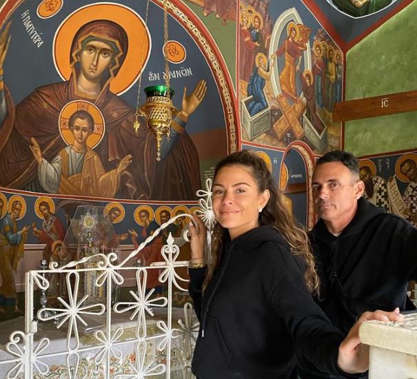 Μαρία Μενούνος: Το ταξίδι της στην Αίγινα και το τάμα της στον Άγιο Νεκτάριο