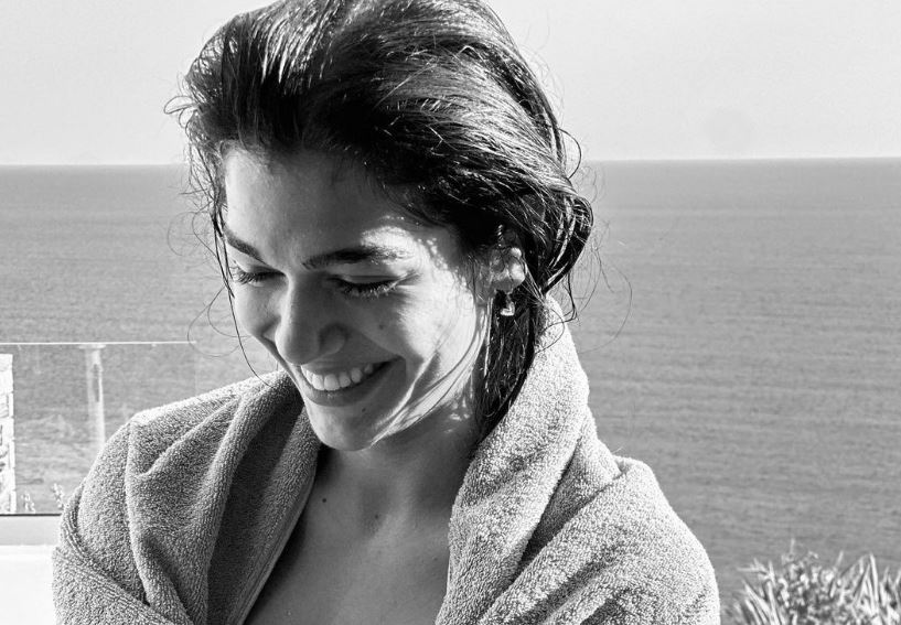 Μελίνα Νικολαΐδη: Φωτογραφίες από τις διακοπές της στην Ίο με το σύντροφό της -