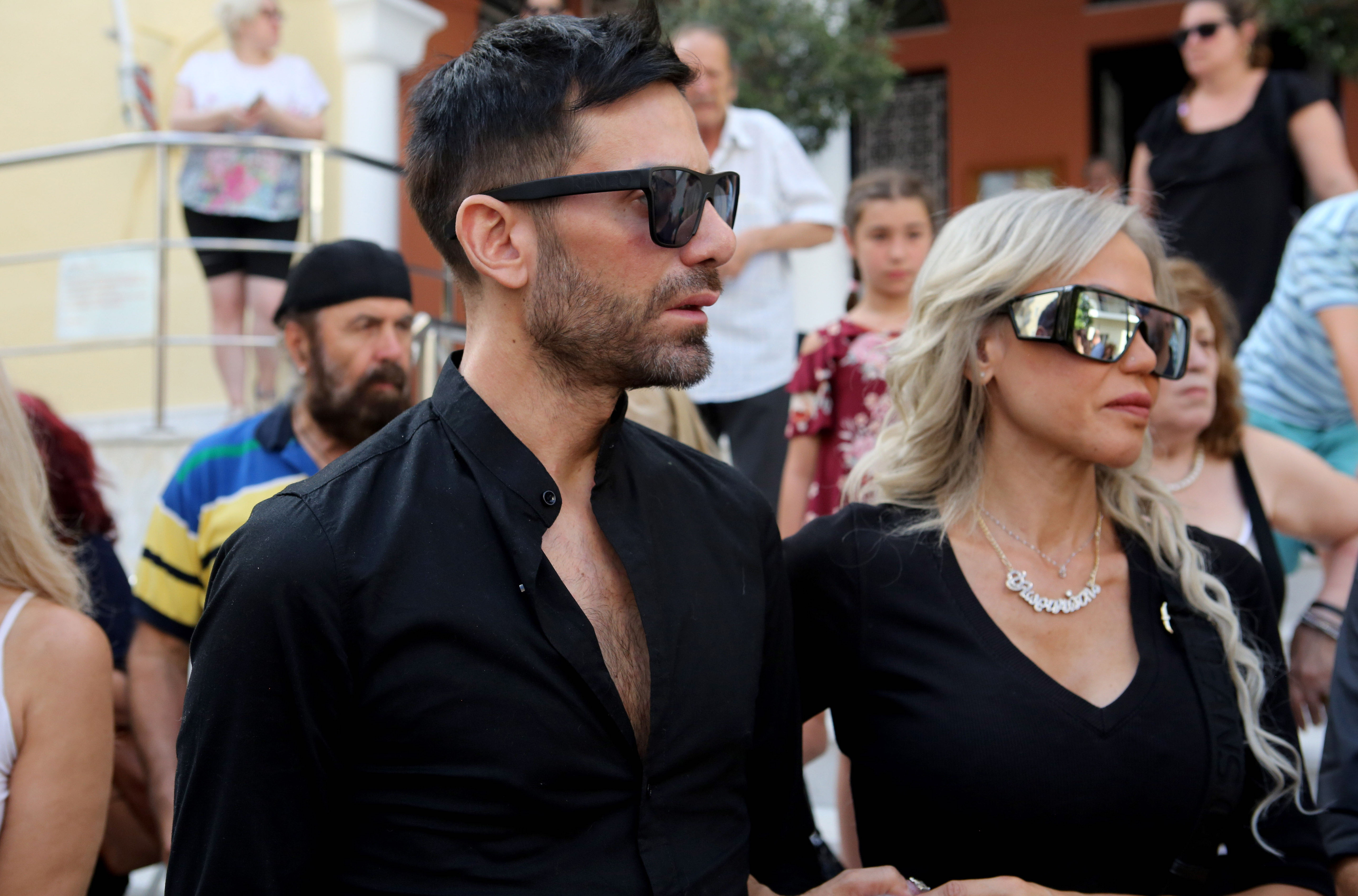 Γιάννης Φλωρινιώτης: Καταβεβλημένοι τα παιδιά και η σύζυγός του στο μνημόσυνο