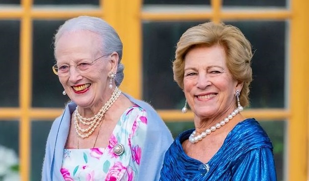 H Άννα Μαρία στη Σουηδία με την αδερφή της για το Χρυσό Ιωβηλαίο του βασιλιά Καρλ Γκουστάφ