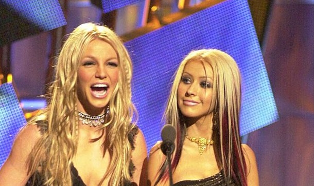 Η Christina Aguilera εξηγεί γιατί δεν θέλει η Britney Spears να γράφει για εκείνη στο βιβλίο της