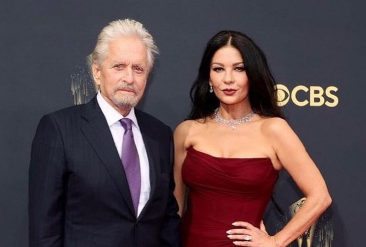 Η Catherine Zeta-Jones μοιράστηκε εικόνες του Douglas που δεν περιμέναμε