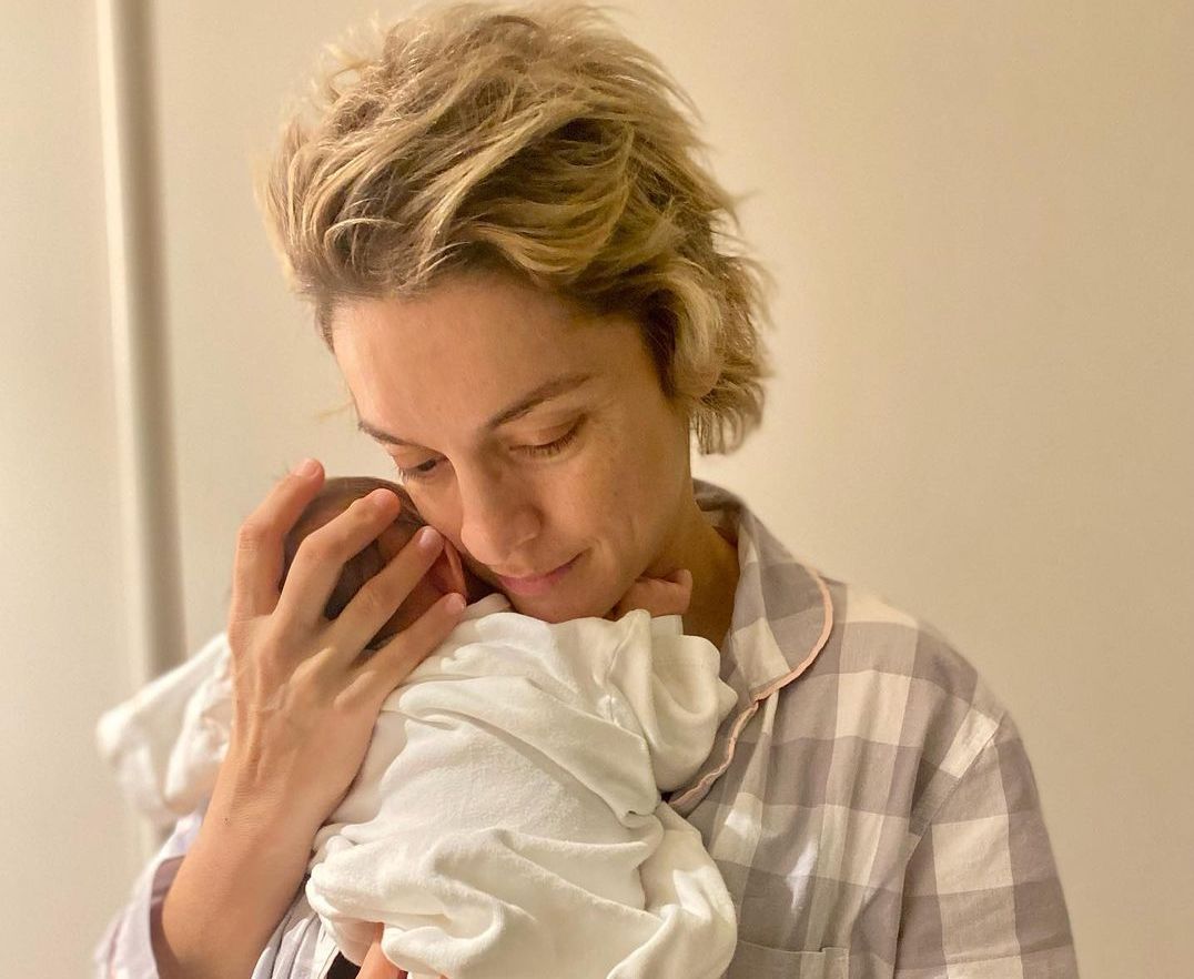 Γιούλικα Σκαφιδά: Οι τρυφερές φωτογραφίες με τον νεογέννητο γιο της