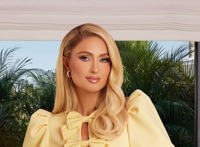 Paris Hilton: Φόρεσε ξανά το νυφικό της για να πάει στα γενέθλια του Tζεφ Μπέζος